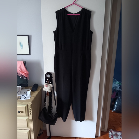 THEORY Shirred Jumpsuit Classic Crepe Black 12 - Picture 4 of 10